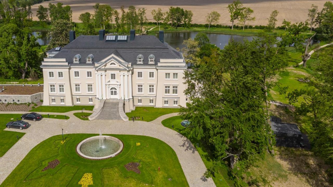 Palac Komierowo Sępólno Krajeńskie Eksteriør bilde